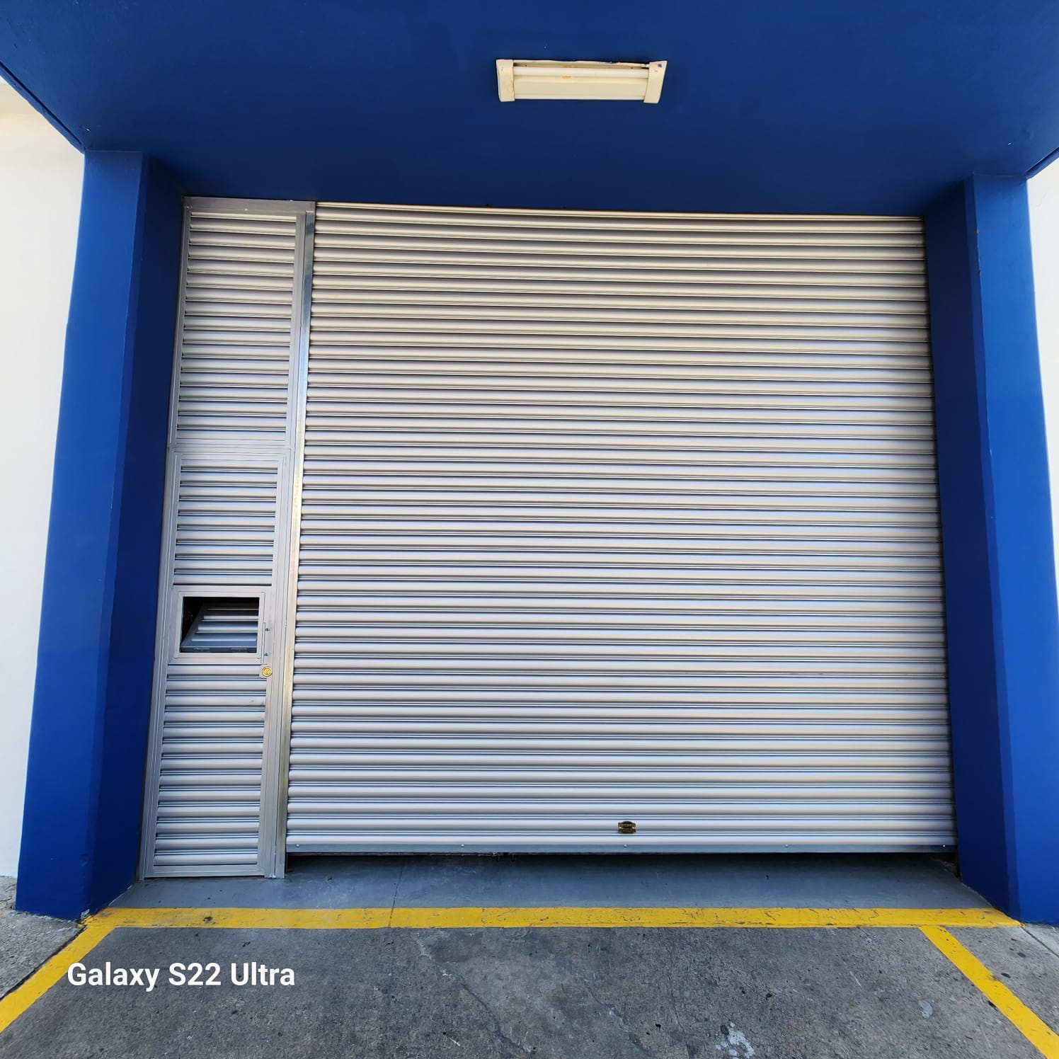 Cortinas Metálicas Comerciales 2