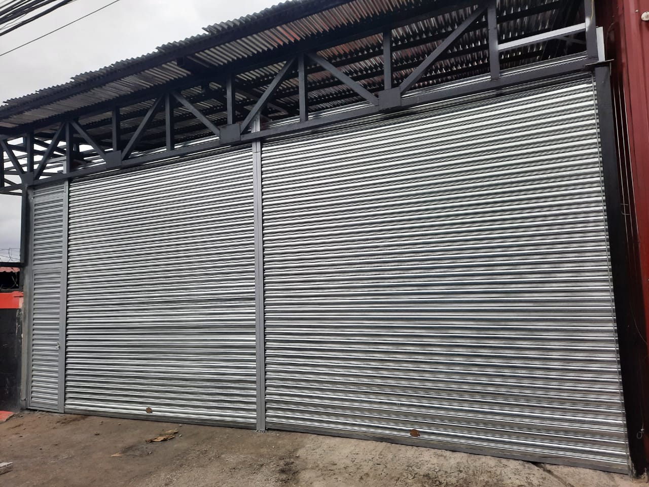 Cortinas Metálicas Comerciales 1