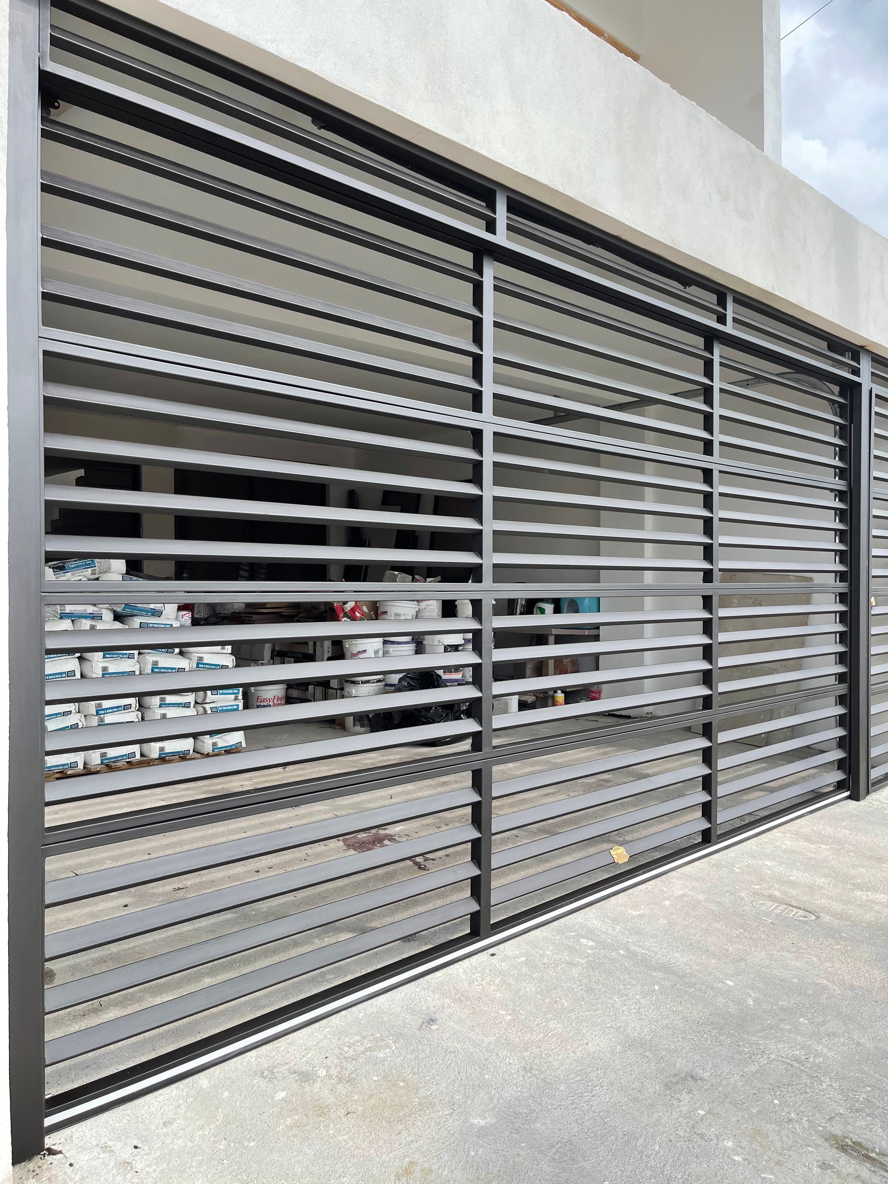Cortinas Metálicas Residenciales 8